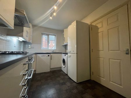 3 bedroom semi-detached to rent Woodpecker Lane, Norwich - Photo 5