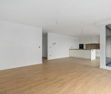 Nieuwbouwappartement met 2 slaapkamers terras en staanplaats - Photo 6