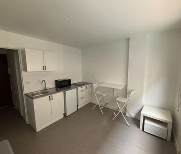 Appartement 1 pièce à louer St Étienne - 42000 / Réf: 455 - Photo 1