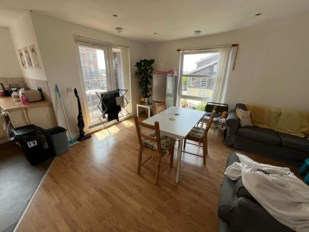 2 bedroom apartment to rent - Photo 2