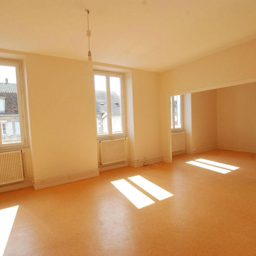 Location Appartement 2 pièces 69m² SOUILLAC 46200 - Photo 1