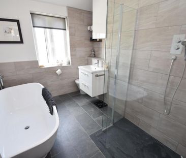 2 bedroom terraced house to rent - Photo 2