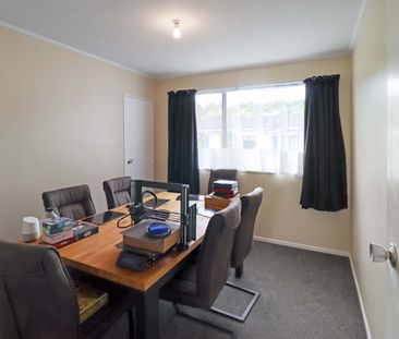 Family Home - Photo 2