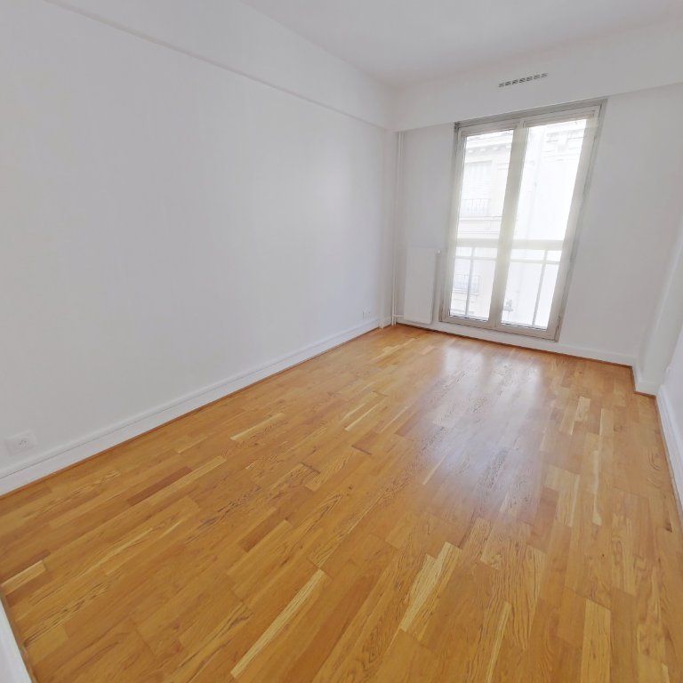 APPARTEMENT T3 A LOUER - PARIS 17EME ARRONDISSEMENT - 83.64 m - 2 536 € - Photo 1