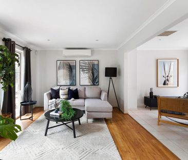 4 Gresswell Park Drive, Watsonia VIC 3087 - House For Rent | Domain - Photo 2