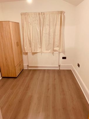 4 Bed Terraced House, Clarence Road, N15 - Photo 1