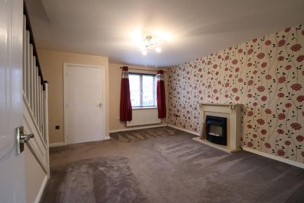 3 bedroom semi-detached house to rent - Photo 1