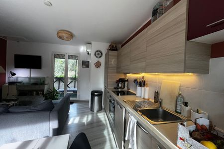 Appartement deux pièces avec terrasse et balcon - Photo 5