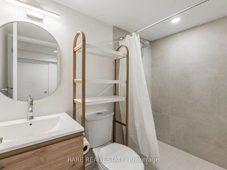 727 Rhodes Avenue #Lower - Photo 3