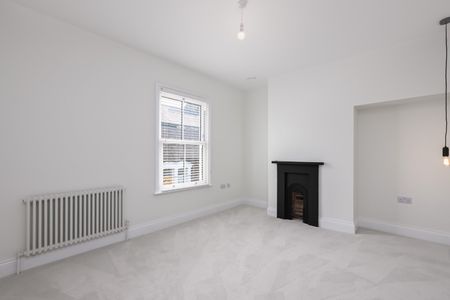 2 bedroom terraced house to rent - Photo 3