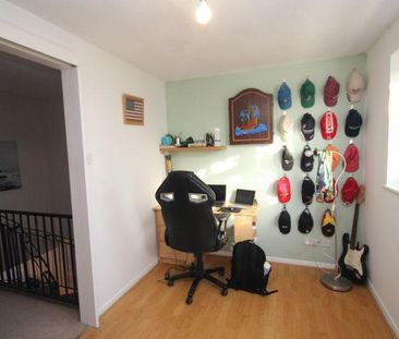 2 bedroom semi-detached house to rent - Photo 2