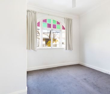 Charming 3-Bedroom Terrace in the Heart of Darlinghurst - Photo 1