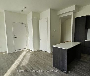 For Lease - 8 David Eyer Road Unit# 1218, Richmond Hill, Ontario - Photo 5