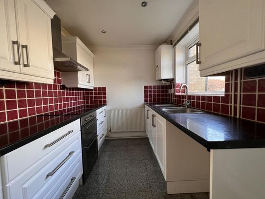 2 bedroom terraced house to rent - Photo 1