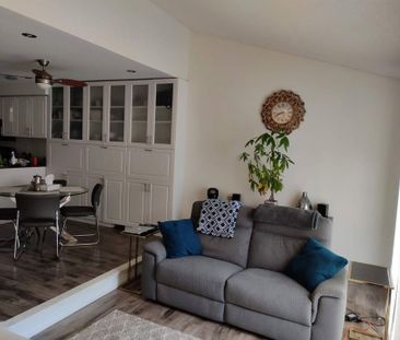 For Lease - 11 Trammell Lane, Brampton, Ontario - Photo 2