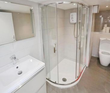 6 bedroom terraced house to rent - Photo 6