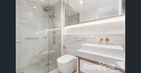 Spacious Apartment with Great Location in BOX HILL - Photo 2