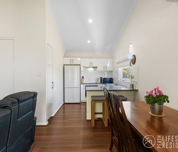 WOW What A Fabulous Downsizer With Workshop! - Photo 6