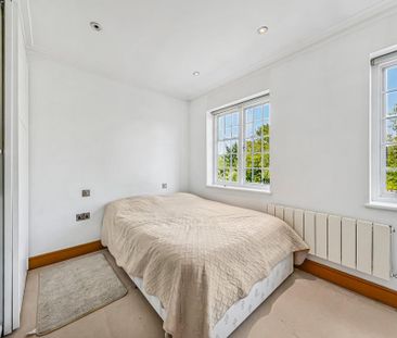 6 bedroom detached house to rent - Photo 4
