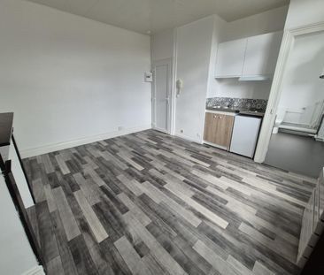 Location Appartement 1 pièce 22m² CAMBRAI 59400 - Photo 1