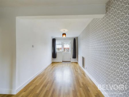 3 bedroom townhouse to rent - Photo 2