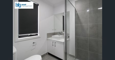 Three Bedroom Modern Living Townhouse in Werribee! - Photo 5