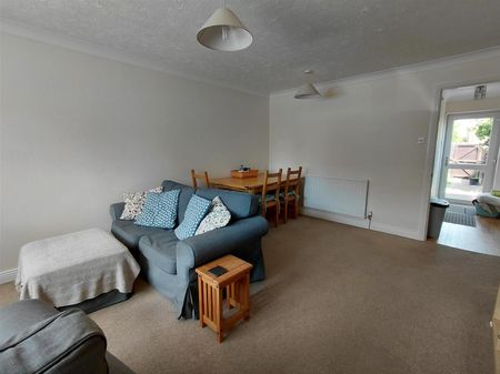 Lampreys Lane, South Petherton, Somerset - Photo 2