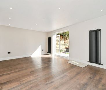 4 Bed Terraced House, Upper Sudeley Street, BN2 - Photo 4