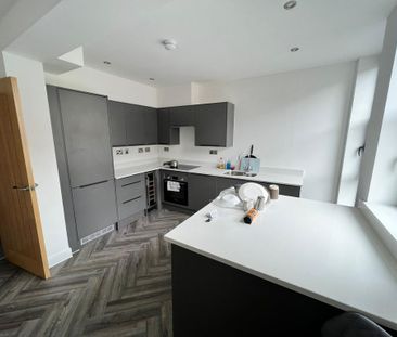 1 bedroom in a flat share to rent - Photo 1