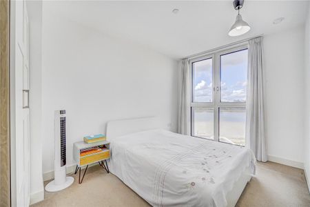 3 bedroom apartment to rent - Photo 5