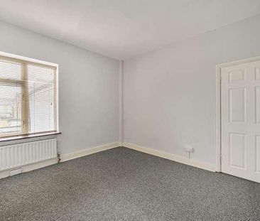 Staines Road, Twickenham, TW2 - Photo 6