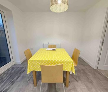 3 bedroom semi-detached house to rent - Photo 2