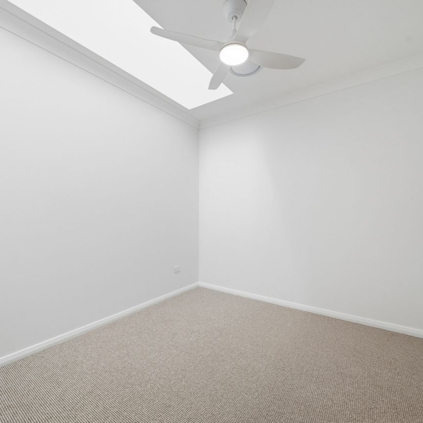 2/160 Muttama Parade, Gobbagombalin NSW 2650 - Photo 1