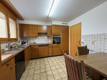 FAMILY-FRIENDLY WITH LARGE SEATING AREA - Photo 3