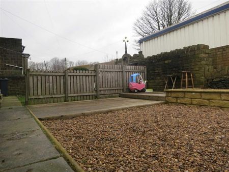 2 bedroom terraced house to rent - Photo 3