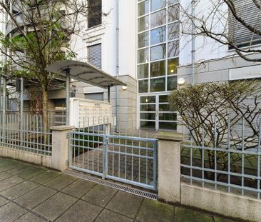 City-Residence: Schicke großzügige Wohnung mit Terrasse - Photo 2