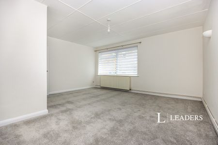 2 bedroom apartment to rent Cross Lanes, Guildford - Photo 3