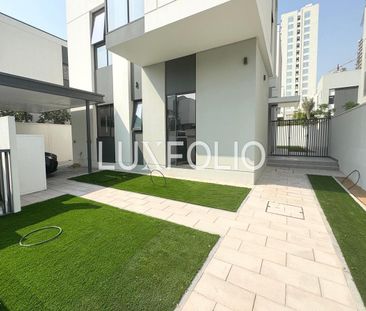 Landscape | Large Layout | Multiple Available - Photo 4