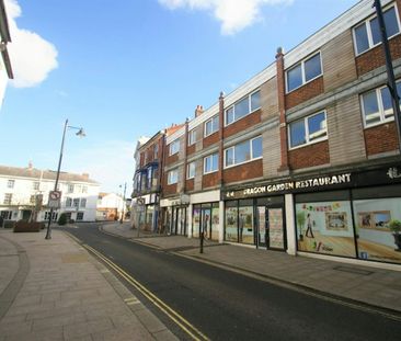 Flat to rent on - Photo 4