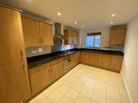 2 bedroom apartment to rent - Photo 3