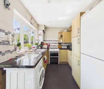 Durham Road, Feltham,TW14 - Photo 6