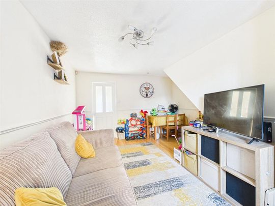 2 bedroom terraced house to rent - Photo 1