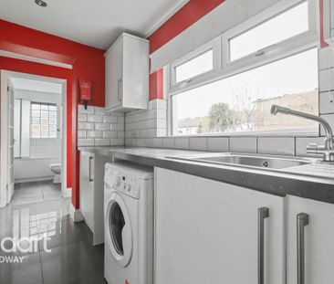 3 bedroom terraced house to rent - Photo 6