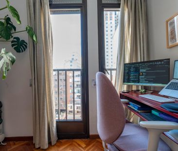 Piso de alquiler en Plaza Conde de Toreno, Universidad - Malasaña - Photo 1