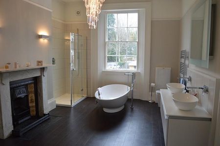 4 bedroom terraced house to rent - Photo 2