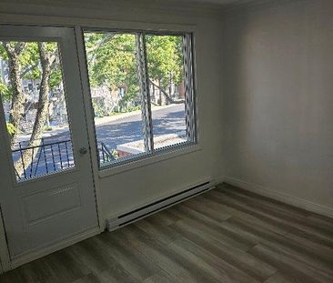 3 1/2 TOUT INCLUS, RÉNOVÉ À NEUF - Photo 2