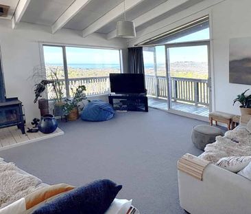 Elevated Waverley Home with Space and Convenience - Photo 5