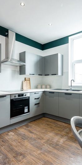 Fully Refurbished Professional Houseshare 💚 Room 5 – Executive En-Suite - Photo 1