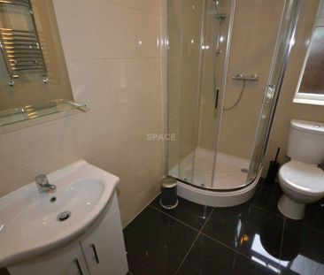 Erleigh Court Gardens, Reading - Photo 2