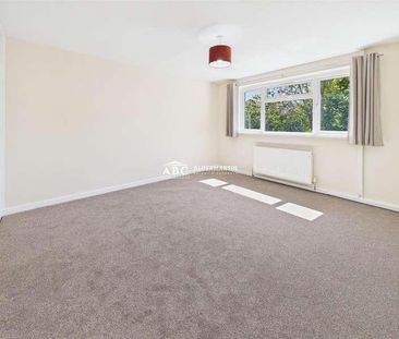 Twickenham Gardens, Harrow, HA3 - Photo 5